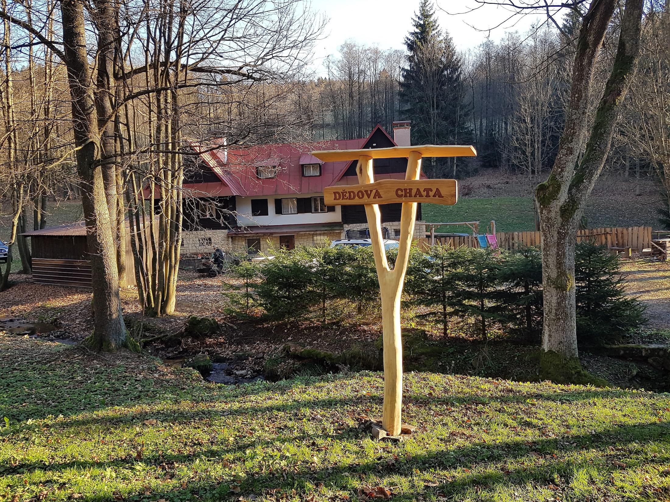Dědova chata v letním období - foto 11